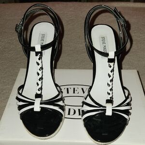 Steve Madden Black and White Braided T-Strap Wedge Sandals Early/mid '00s